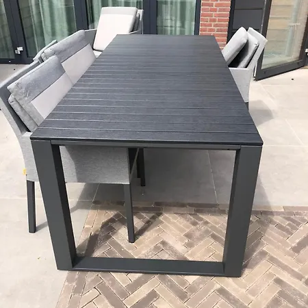 Guest house Moderne Gedeelde Woning Met Hottube, Dicht Bij Het Centrum