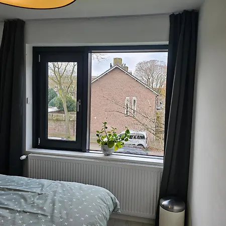 Guest house Moderne Gedeelde Woning Met Hottube, Dicht Bij Het Centrum